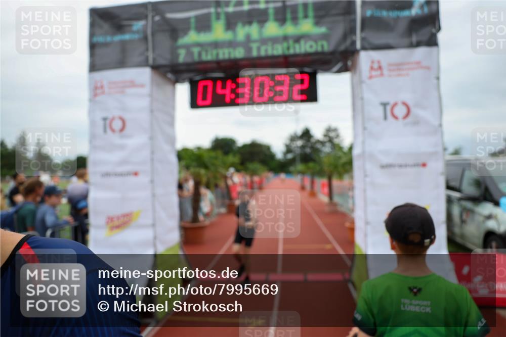 15.06.2025 - 7 Türme Triathlon Michael Strokosch http://msf.ph/oto/7995669 15.06.2025 14:30:32 Ziel 464, 785, 843 meine-sportfotos.de