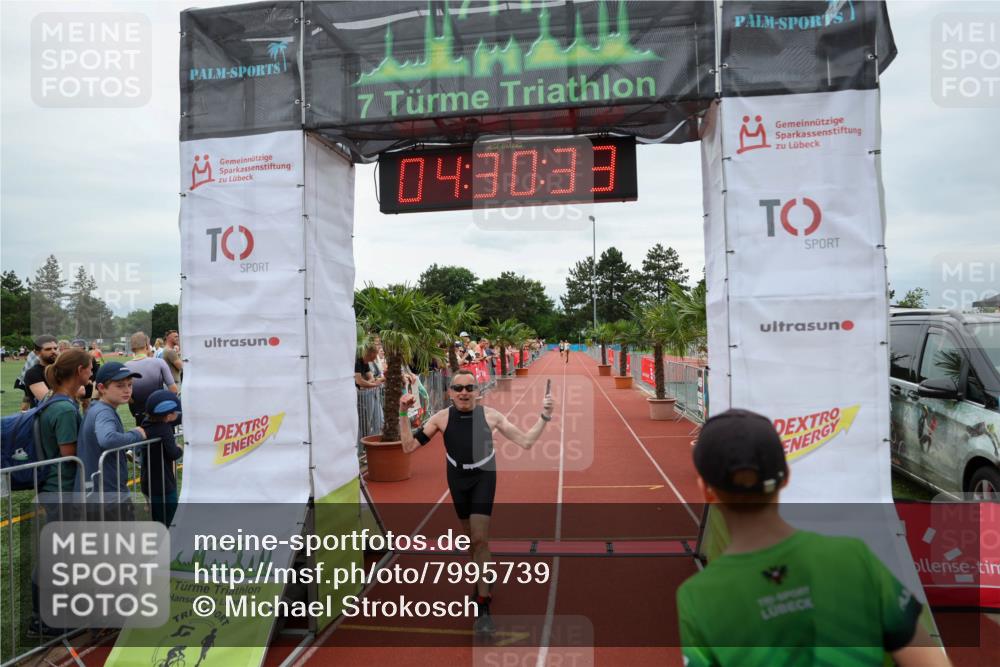 15.06.2025 - 7 Türme Triathlon Michael Strokosch http://msf.ph/oto/7995739 15.06.2025 14:30:33 Ziel 464, 785, 843 meine-sportfotos.de