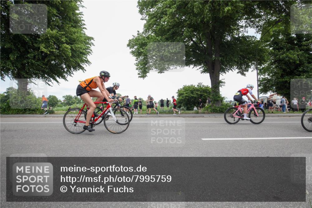 15.06.2025 - 7 Türme Triathlon Yannick Fuchs http://msf.ph/oto/7995759 15.06.2025 13:44:05 Radfahren 662, 732, 771, 794, 1128, 1151, 1184 meine-sportfotos.de
