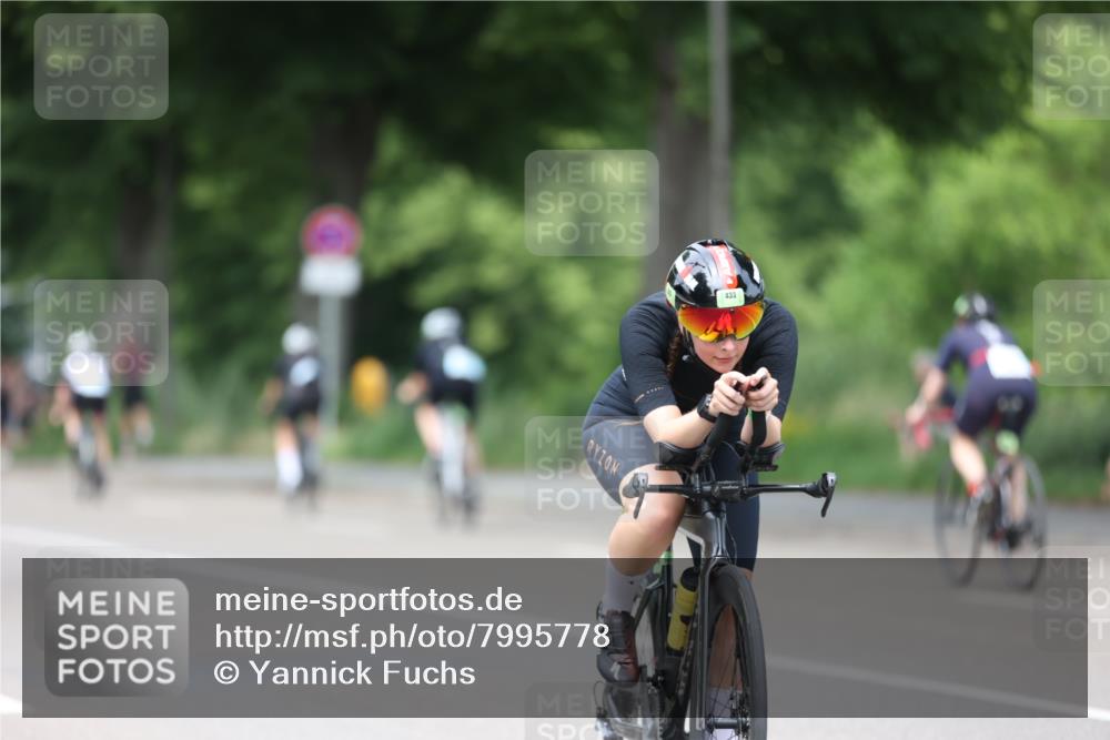 15.06.2025 - 7 Türme Triathlon Yannick Fuchs http://msf.ph/oto/7995778 15.06.2025 13:11:01 Radfahren 403, 561, 1197 meine-sportfotos.de