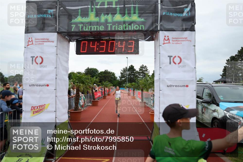 15.06.2025 - 7 Türme Triathlon Michael Strokosch http://msf.ph/oto/7995850 15.06.2025 14:30:43 Ziel 965 meine-sportfotos.de