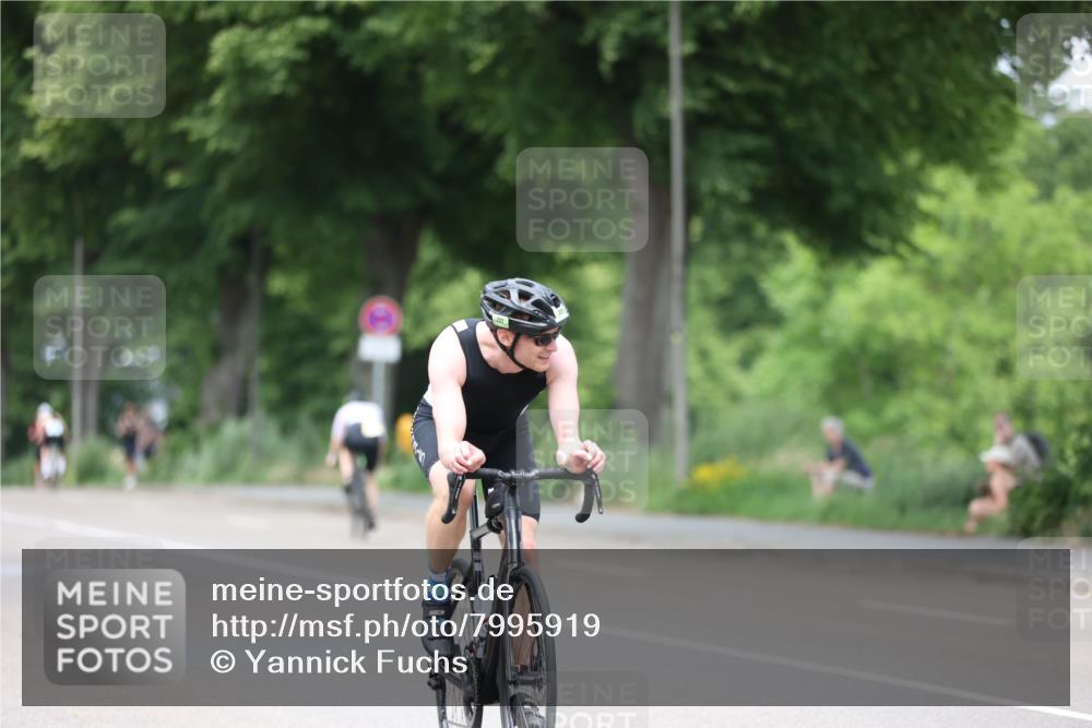 15.06.2025 - 7 Türme Triathlon Yannick Fuchs http://msf.ph/oto/7995919 15.06.2025 13:11:10 Radfahren 607, 757, 947, 984 meine-sportfotos.de