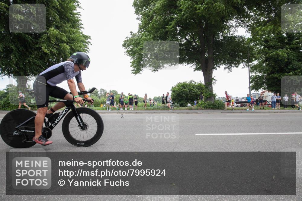 15.06.2025 - 7 Türme Triathlon Yannick Fuchs http://msf.ph/oto/7995924 15.06.2025 13:44:39 Radfahren 228, 321, 371, 555, 593, 754, 845, 865 meine-sportfotos.de