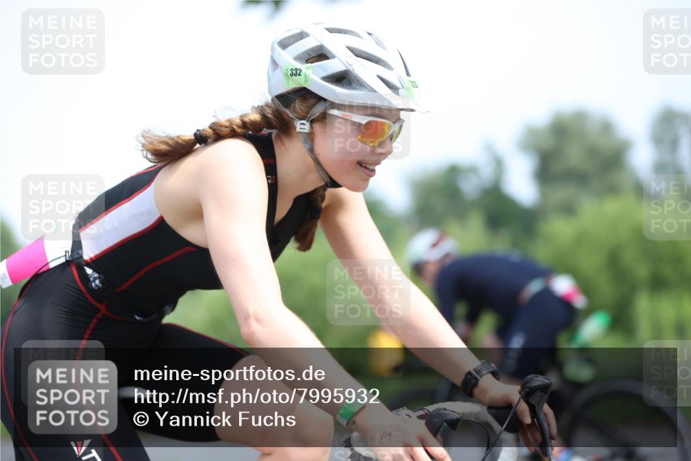 15.06.2025 - 7 Türme Triathlon Yannick Fuchs http://msf.ph/oto/7995932 15.06.2025 12:14:33 Radfahren 318, 475, 571 meine-sportfotos.de