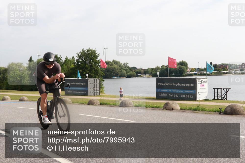 15.06.2025 - 27. Vierlanden-Triathlon H.Heesch http://msf.ph/oto/7995943 15.06.2025 09:22:25 Radfahren 154 meine-sportfotos.de