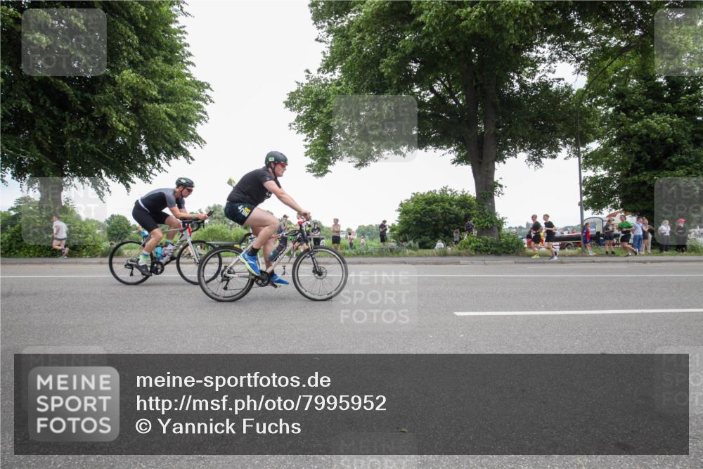 15.06.2025 - 7 Türme Triathlon Yannick Fuchs http://msf.ph/oto/7995952 15.06.2025 13:44:44 Radfahren 228, 321, 371, 520, 555, 593, 668, 754, 865, 1050, 1159, 1189 meine-sportfotos.de