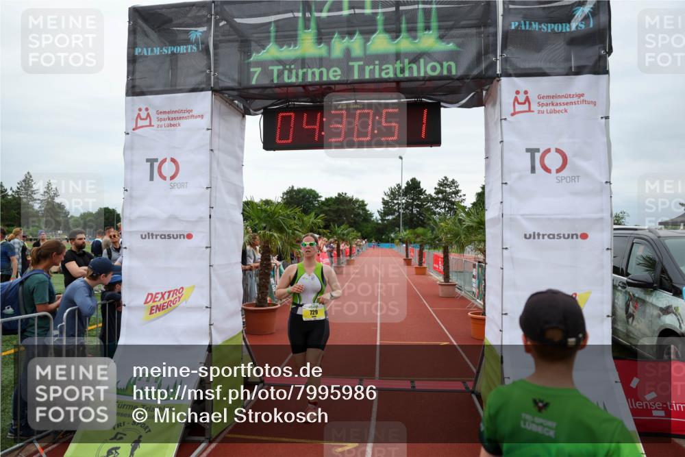 15.06.2025 - 7 Türme Triathlon Michael Strokosch http://msf.ph/oto/7995986 15.06.2025 14:30:51 Ziel 729, 965 meine-sportfotos.de