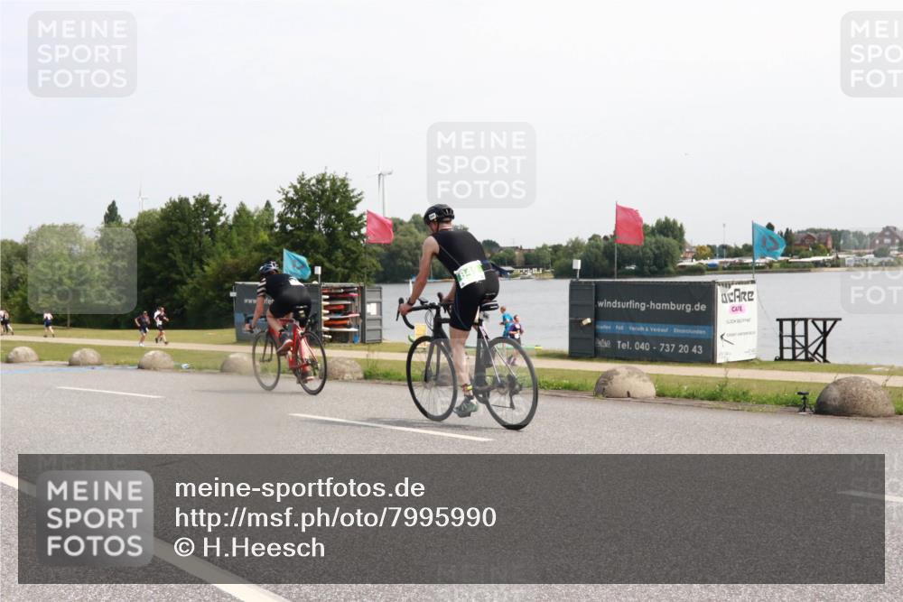 21.06.2025 - 27. Vierlanden-Triathlon H.Heesch http://msf.ph/oto/7995990 15.06.2025 11:29:01 Radfahren  meine-sportfotos.de