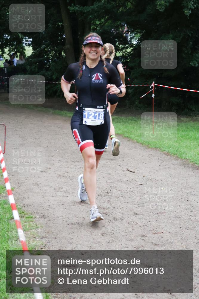 21.06.2025 - 27. Vierlanden-Triathlon Lena Gebhardt http://msf.ph/oto/7996013 15.06.2025 13:52:31 Laufen 2025, 1218 meine-sportfotos.de