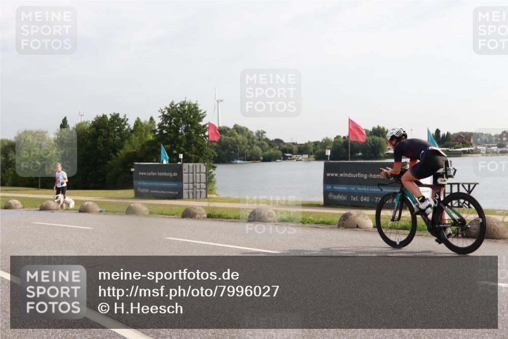 15.06.2025 - 27. Vierlanden-Triathlon H.Heesch http://msf.ph/oto/7996027 15.06.2025 09:22:48 Radfahren 116, 228 meine-sportfotos.de