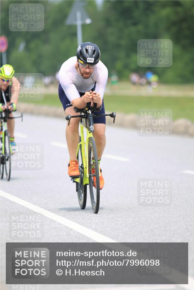 21.06.2025 - 27. Vierlanden-Triathlon H.Heesch http://msf.ph/oto/7996098 15.06.2025 12:19:38 Radfahren 637, 646, 647, 678, 844, 855, 953 meine-sportfotos.de