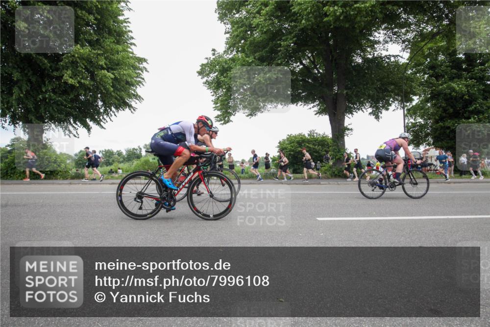 15.06.2025 - 7 Türme Triathlon Yannick Fuchs http://msf.ph/oto/7996108 15.06.2025 13:44:55 Radfahren 216, 352, 601, 1050, 1159 meine-sportfotos.de
