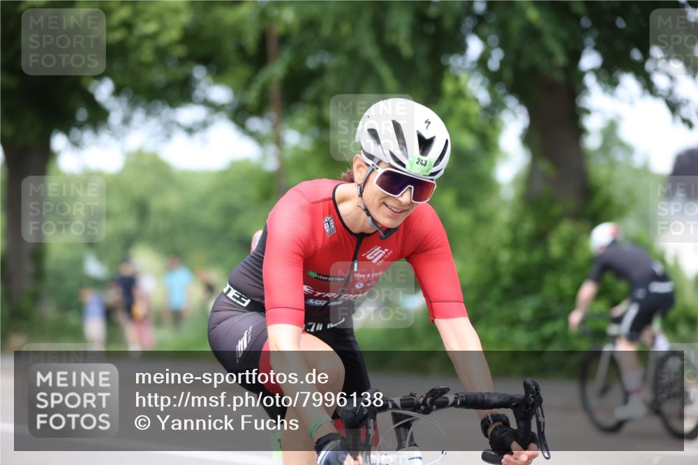 15.06.2025 - 7 Türme Triathlon Yannick Fuchs http://msf.ph/oto/7996138 15.06.2025 13:11:19 Radfahren 243, 607, 973 meine-sportfotos.de