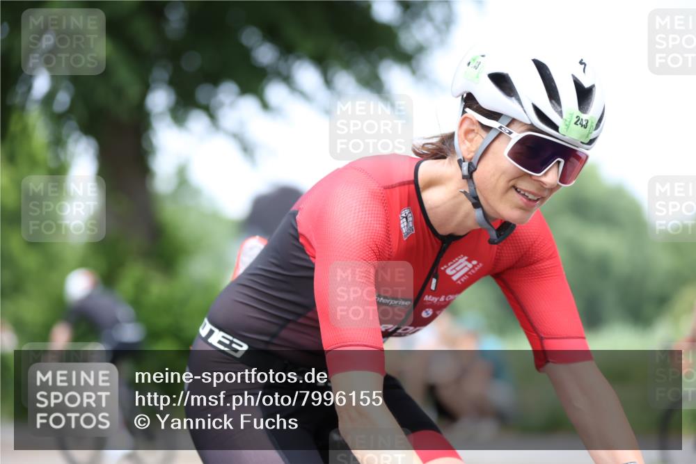 15.06.2025 - 7 Türme Triathlon Yannick Fuchs http://msf.ph/oto/7996155 15.06.2025 13:11:19 Radfahren 243, 607, 973 meine-sportfotos.de