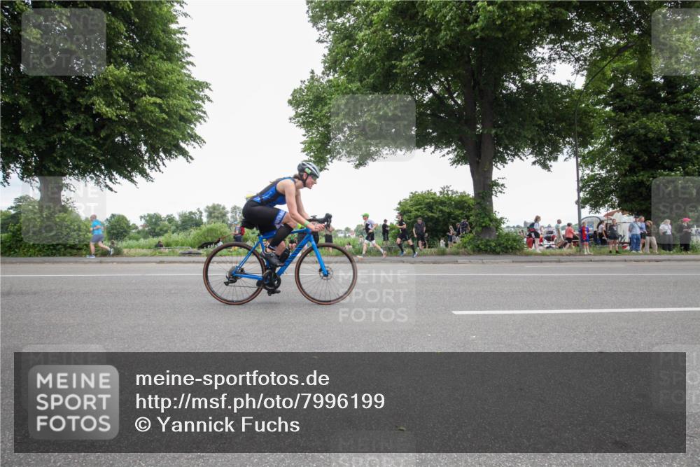 15.06.2025 - 7 Türme Triathlon Yannick Fuchs http://msf.ph/oto/7996199 15.06.2025 13:45:45 Radfahren 517, 529, 1027, 1145 meine-sportfotos.de