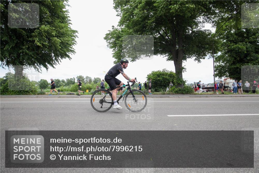 15.06.2025 - 7 Türme Triathlon Yannick Fuchs http://msf.ph/oto/7996215 15.06.2025 13:46:08 Radfahren 721, 932, 997, 1129 meine-sportfotos.de