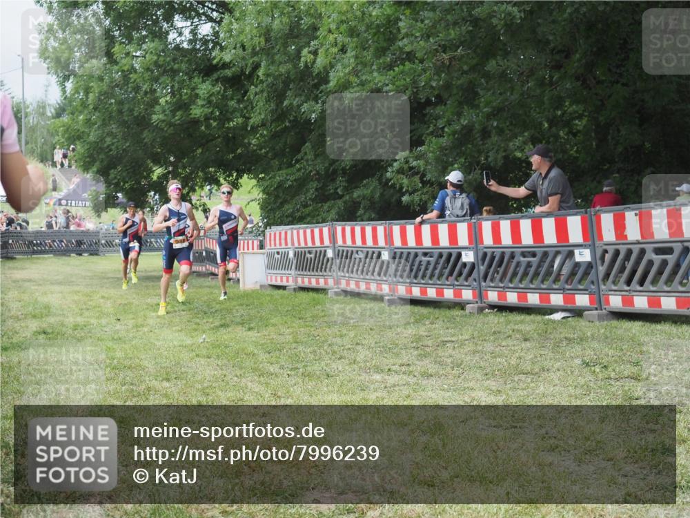 21.06.2025 - 27. Vierlanden-Triathlon KatJ http://msf.ph/oto/7996239 15.06.2025 12:49:13 Ziel 764, 984, 986, 987, 988 meine-sportfotos.de