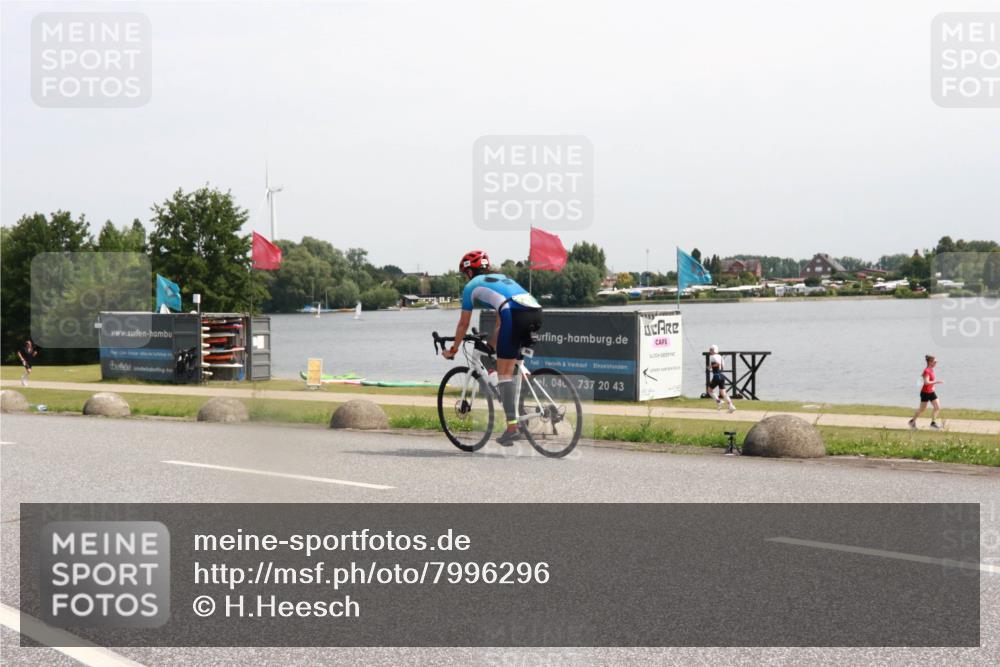 21.06.2025 - 27. Vierlanden-Triathlon H.Heesch http://msf.ph/oto/7996296 15.06.2025 11:30:05 Radfahren  meine-sportfotos.de