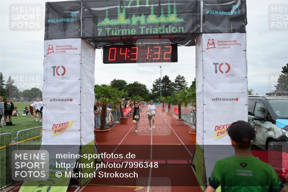 15.06.2025 - 7 Türme Triathlon Michael Strokosch http://msf.ph/oto/7996348 15.06.2025 14:31:31 Ziel 937, 1062 meine-sportfotos.de
