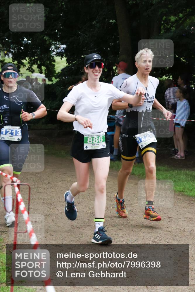 21.06.2025 - 27. Vierlanden-Triathlon Lena Gebhardt http://msf.ph/oto/7996398 15.06.2025 13:53:13 Laufen 202, 1213, 2025, 886, 4, 14, 122 meine-sportfotos.de