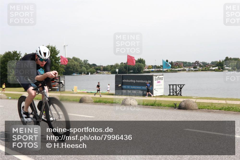 21.06.2025 - 27. Vierlanden-Triathlon H.Heesch http://msf.ph/oto/7996436 15.06.2025 11:30:18 Radfahren 735, 736, 930, 940, 973 meine-sportfotos.de