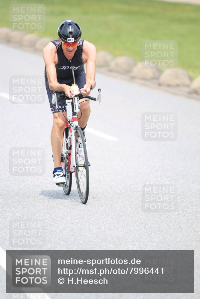 21.06.2025 - 27. Vierlanden-Triathlon H.Heesch http://msf.ph/oto/7996441 15.06.2025 12:21:44 Radfahren 810 meine-sportfotos.de