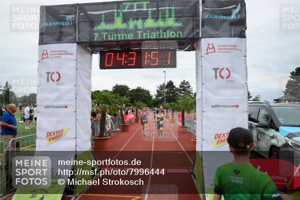 15.06.2025 - 7 Türme Triathlon Michael Strokosch http://msf.ph/oto/7996444 15.06.2025 14:31:51 Ziel 447, 800, 1140 meine-sportfotos.de