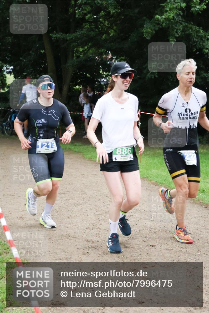 21.06.2025 - 27. Vierlanden-Triathlon Lena Gebhardt http://msf.ph/oto/7996475 15.06.2025 13:53:14 Laufen 20, 1213, 2015, 886, 4, 228 meine-sportfotos.de