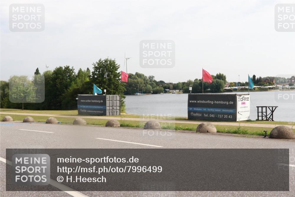 15.06.2025 - 27. Vierlanden-Triathlon H.Heesch http://msf.ph/oto/7996499 15.06.2025 09:25:16 Radfahren  meine-sportfotos.de