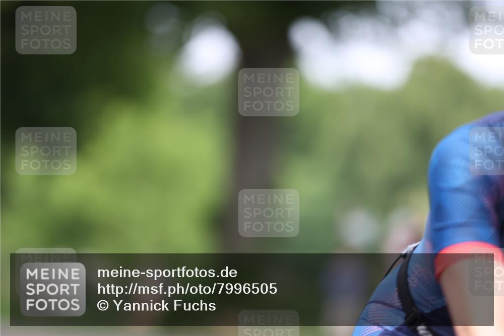 15.06.2025 - 7 Türme Triathlon Yannick Fuchs http://msf.ph/oto/7996505 15.06.2025 13:11:42 Radfahren 254, 352, 382, 415, 465, 601, 668, 1189 meine-sportfotos.de