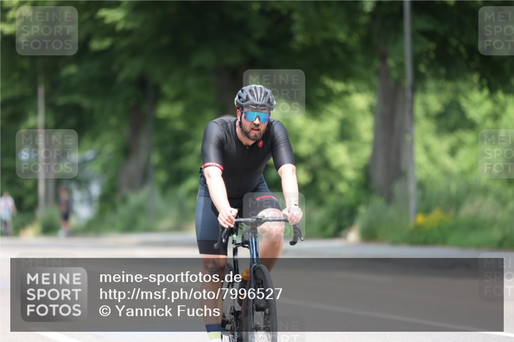 15.06.2025 - 7 Türme Triathlon Yannick Fuchs http://msf.ph/oto/7996527 15.06.2025 12:16:16 Radfahren 256 meine-sportfotos.de