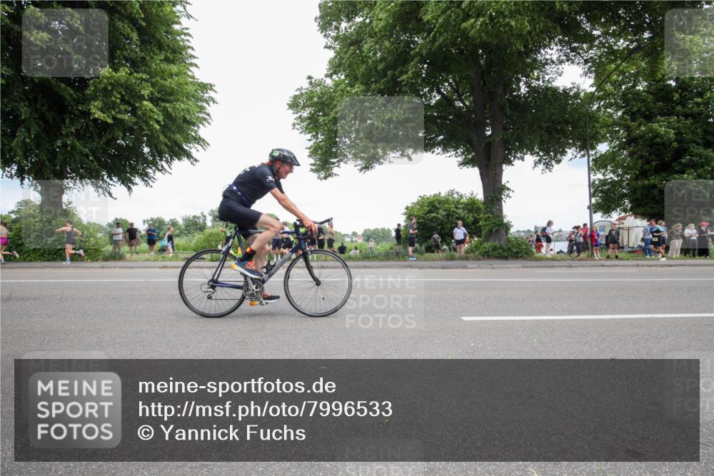 15.06.2025 - 7 Türme Triathlon Yannick Fuchs http://msf.ph/oto/7996533 15.06.2025 13:46:52 Radfahren 581, 726, 735, 888, 929, 957, 976, 1113 meine-sportfotos.de