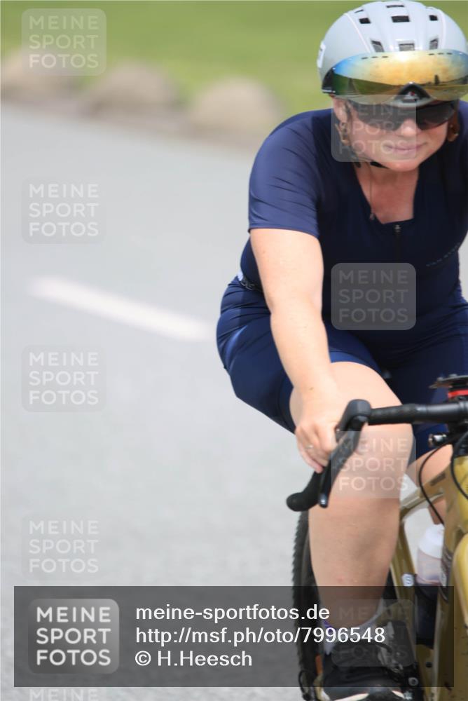 21.06.2025 - 27. Vierlanden-Triathlon H.Heesch http://msf.ph/oto/7996548 15.06.2025 12:22:01 Radfahren 644, 794, 900, 937 meine-sportfotos.de