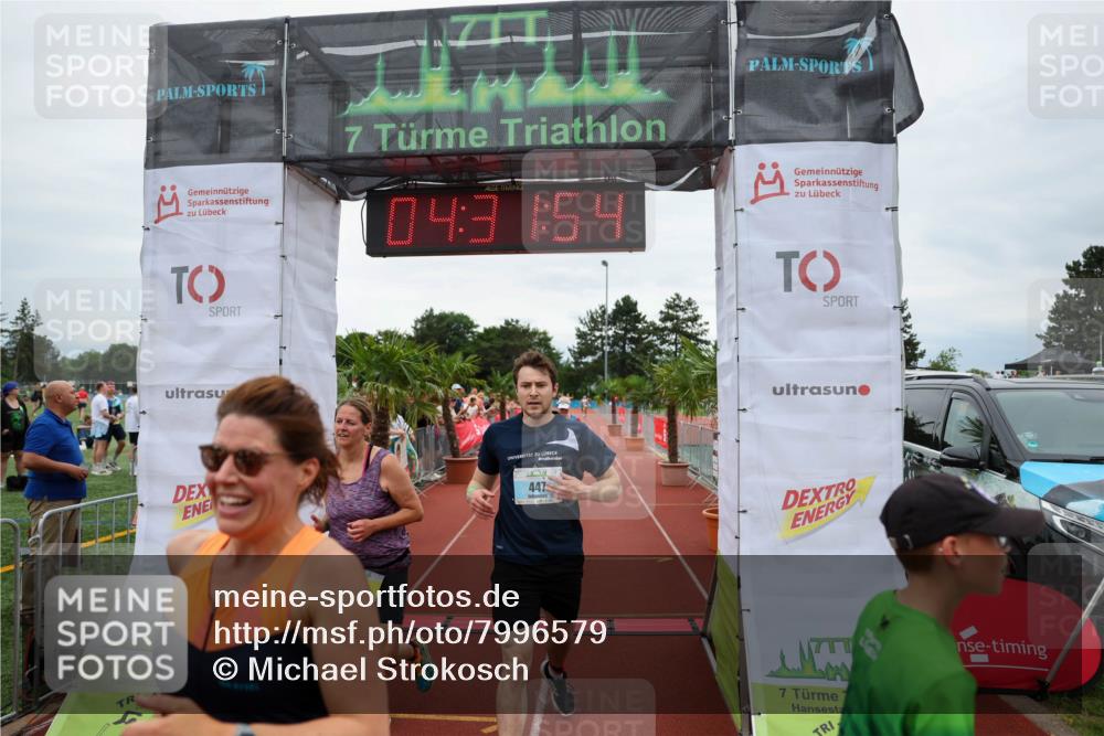 15.06.2025 - 7 Türme Triathlon Michael Strokosch http://msf.ph/oto/7996579 15.06.2025 14:31:53 Ziel 447, 554, 800, 1140 meine-sportfotos.de