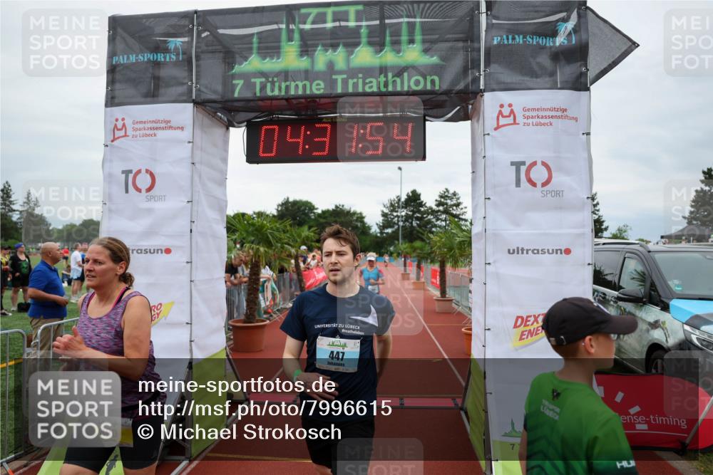 15.06.2025 - 7 Türme Triathlon Michael Strokosch http://msf.ph/oto/7996615 15.06.2025 14:31:54 Ziel 447, 554, 800, 1140 meine-sportfotos.de