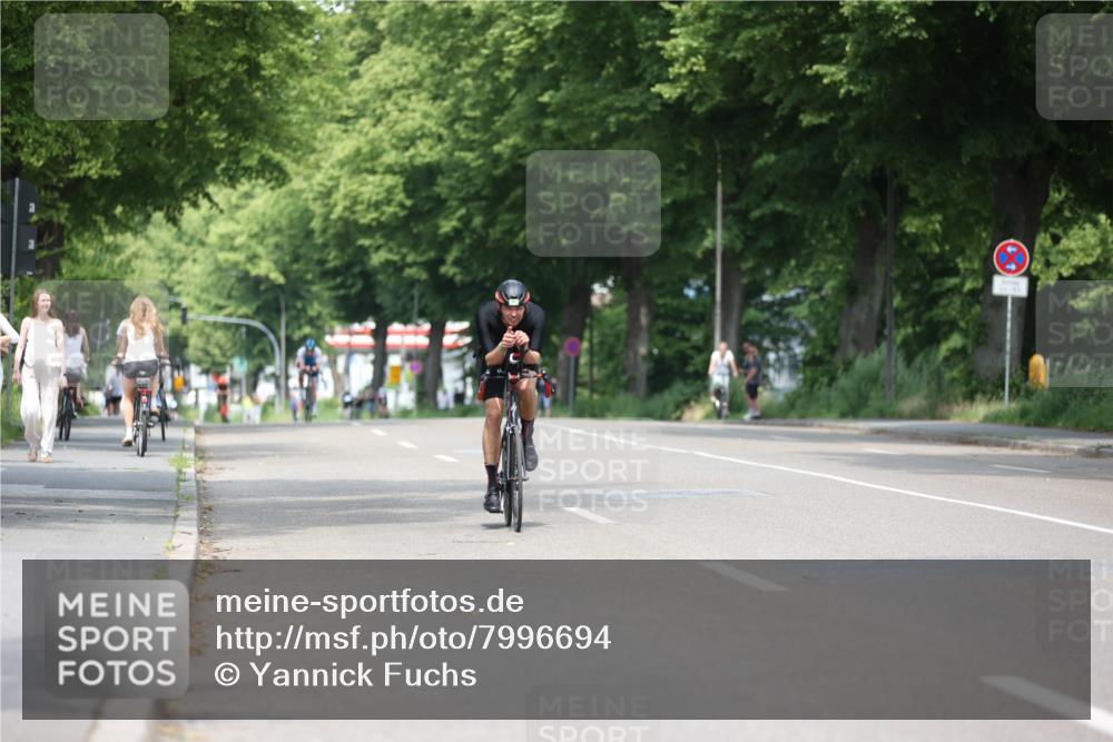 15.06.2025 - 7 Türme Triathlon Yannick Fuchs http://msf.ph/oto/7996694 15.06.2025 12:16:21 Radfahren 256, 260, 332 meine-sportfotos.de