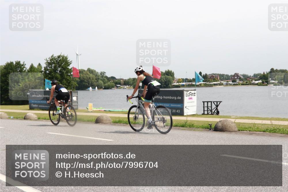 21.06.2025 - 27. Vierlanden-Triathlon H.Heesch http://msf.ph/oto/7996704 15.06.2025 11:31:06 Radfahren 228, 651, 891, 931, 980 meine-sportfotos.de