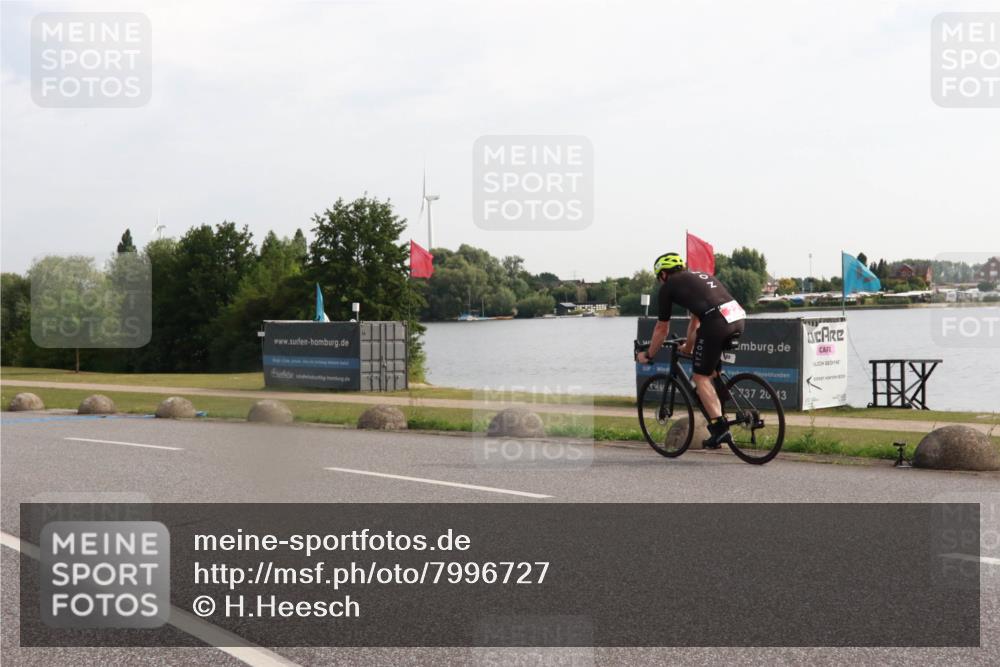 15.06.2025 - 27. Vierlanden-Triathlon H.Heesch http://msf.ph/oto/7996727 15.06.2025 09:29:15 Radfahren 22 meine-sportfotos.de