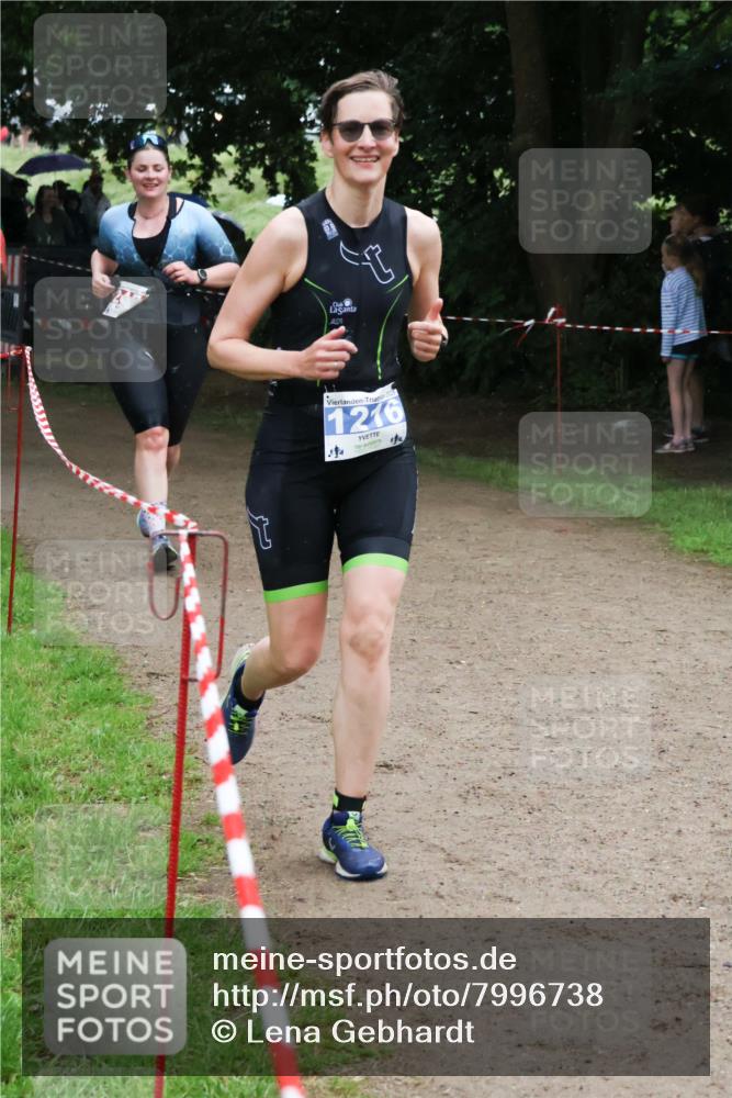 21.06.2025 - 27. Vierlanden-Triathlon Lena Gebhardt http://msf.ph/oto/7996738 15.06.2025 13:53:40 Laufen 1216 meine-sportfotos.de