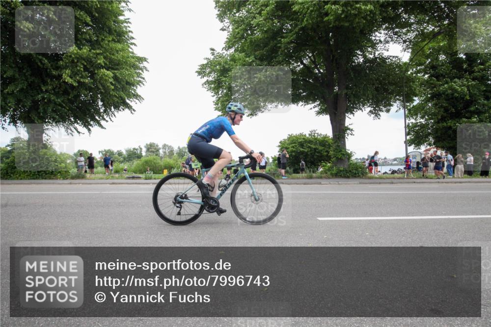 15.06.2025 - 7 Türme Triathlon Yannick Fuchs http://msf.ph/oto/7996743 15.06.2025 13:47:53 Radfahren 737, 825, 897 meine-sportfotos.de