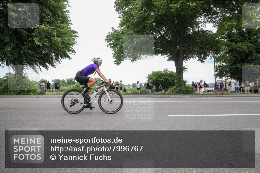 15.06.2025 - 7 Türme Triathlon Yannick Fuchs http://msf.ph/oto/7996767 15.06.2025 13:48:05 Radfahren 482, 711, 724, 876, 1178, 1188 meine-sportfotos.de