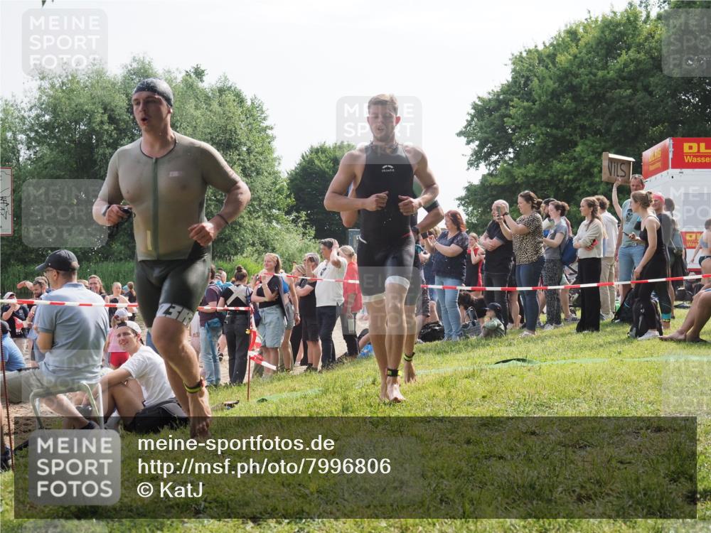 15.06.2025 - 27. Vierlanden-Triathlon KatJ http://msf.ph/oto/7996806 15.06.2025 09:55:37 Schwimmen 272, 316, 327, 329, 335, 548 meine-sportfotos.de