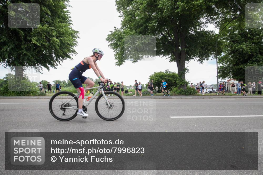 15.06.2025 - 7 Türme Triathlon Yannick Fuchs http://msf.ph/oto/7996823 15.06.2025 13:48:11 Radfahren 711, 724, 958, 1176, 1188, 1195 meine-sportfotos.de