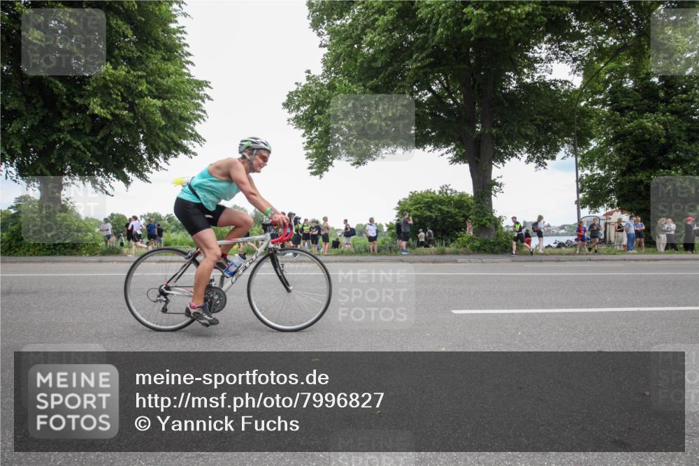 15.06.2025 - 7 Türme Triathlon Yannick Fuchs http://msf.ph/oto/7996827 15.06.2025 13:48:13 Radfahren 711, 724, 958, 1176, 1188, 1195 meine-sportfotos.de