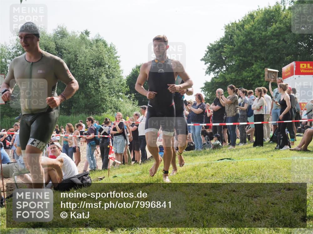 15.06.2025 - 27. Vierlanden-Triathlon KatJ http://msf.ph/oto/7996841 15.06.2025 09:55:37 Schwimmen 272, 316, 327, 329, 335, 548 meine-sportfotos.de