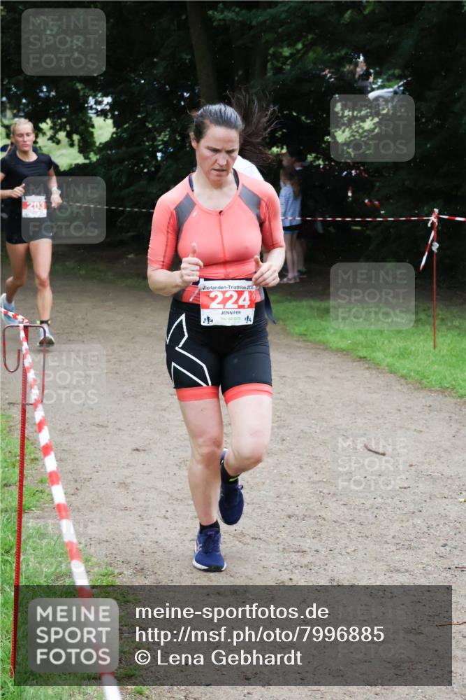 21.06.2025 - 27. Vierlanden-Triathlon Lena Gebhardt http://msf.ph/oto/7996885 15.06.2025 13:53:44 Laufen 203, 202, 224, 14 meine-sportfotos.de