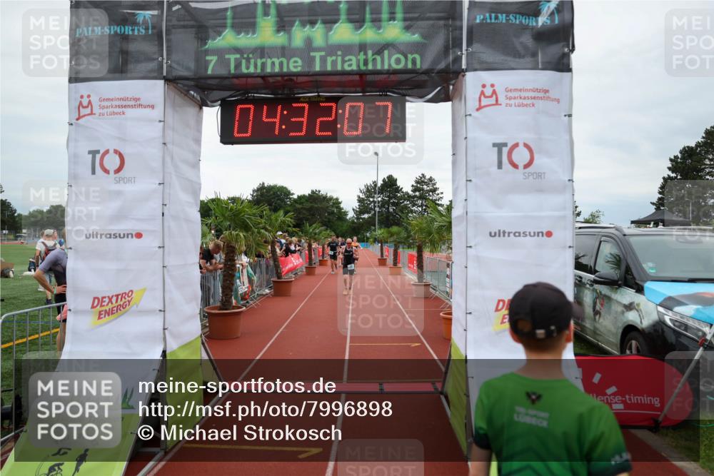 15.06.2025 - 7 Türme Triathlon Michael Strokosch http://msf.ph/oto/7996898 15.06.2025 14:32:07 Ziel 376, 967 meine-sportfotos.de