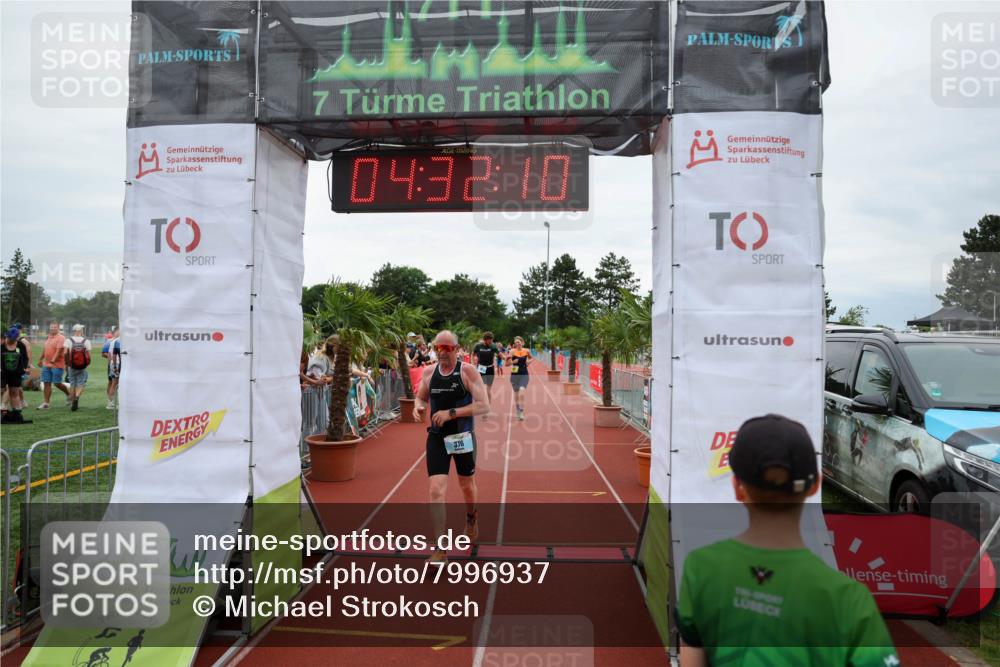 15.06.2025 - 7 Türme Triathlon Michael Strokosch http://msf.ph/oto/7996937 15.06.2025 14:32:09 Ziel 376, 492, 914, 967 meine-sportfotos.de