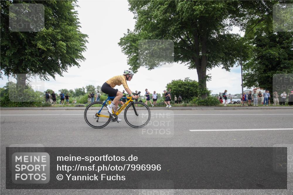 15.06.2025 - 7 Türme Triathlon Yannick Fuchs http://msf.ph/oto/7996996 15.06.2025 13:48:45 Radfahren 368, 806, 810, 1013, 1092 meine-sportfotos.de