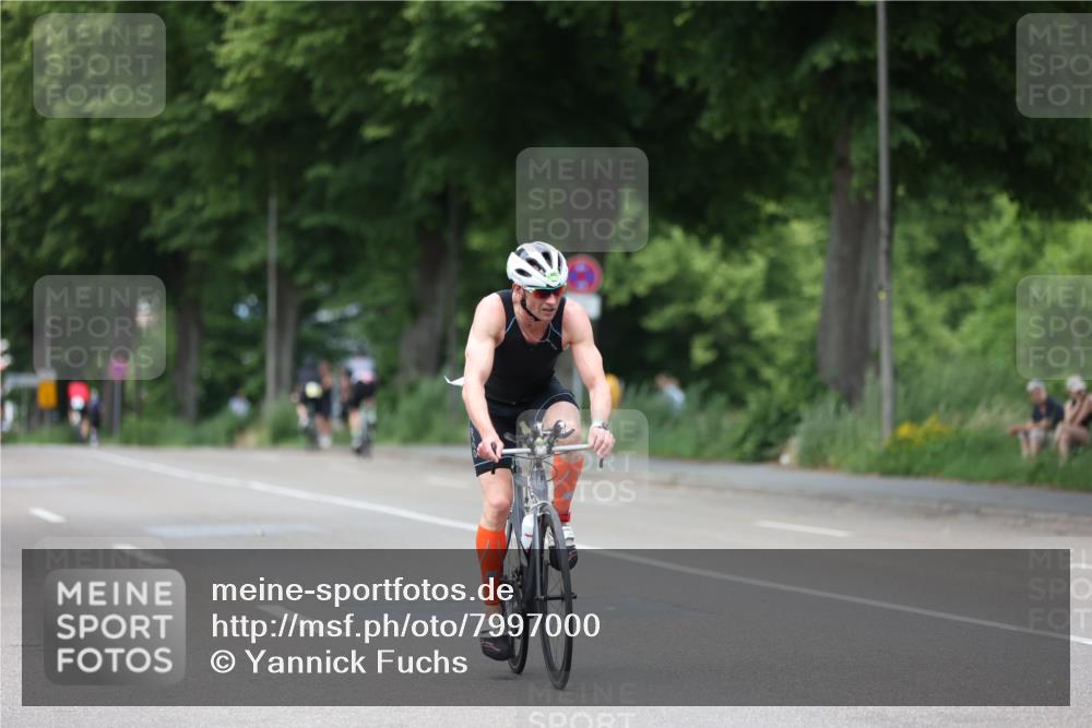 15.06.2025 - 7 Türme Triathlon Yannick Fuchs http://msf.ph/oto/7997000 15.06.2025 13:12:18 Radfahren 359, 555, 593, 1178 meine-sportfotos.de